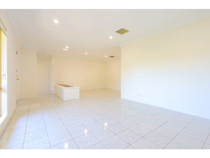 20 Keall Pass, Winthrop WA 6150