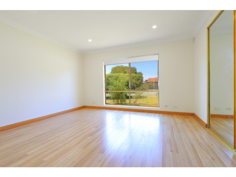 20 Keall Pass, Winthrop WA 6150