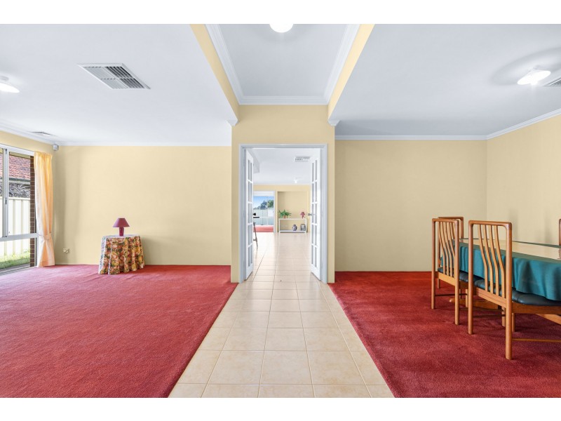 44 Peterborough Circle, North Lake WA 6163