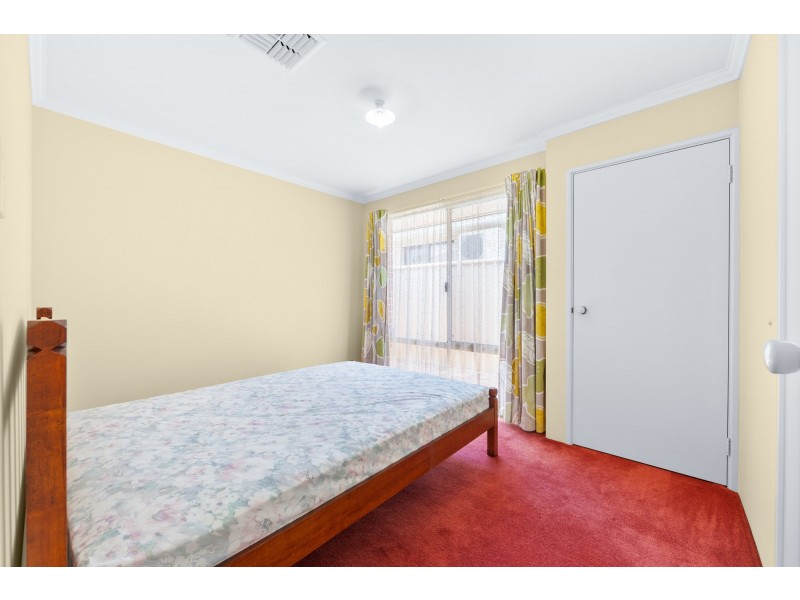 44 Peterborough Circle, North Lake WA 6163