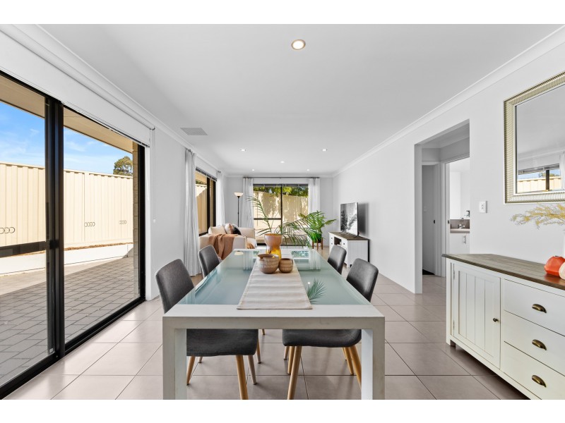 9 Exton Place, Spearwood WA 6163