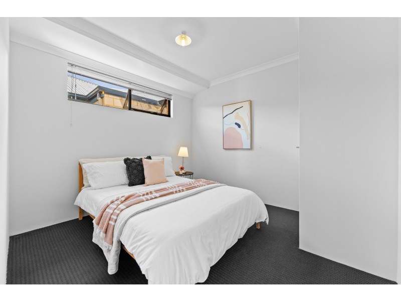 9 Exton Place, Spearwood WA 6163