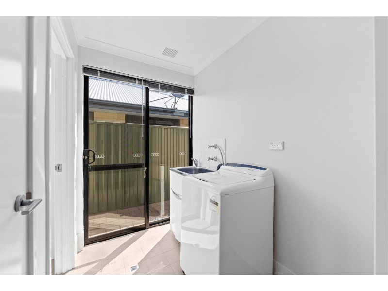 9 Exton Place, Spearwood WA 6163