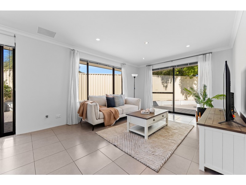 9 Exton Place, Spearwood WA 6163