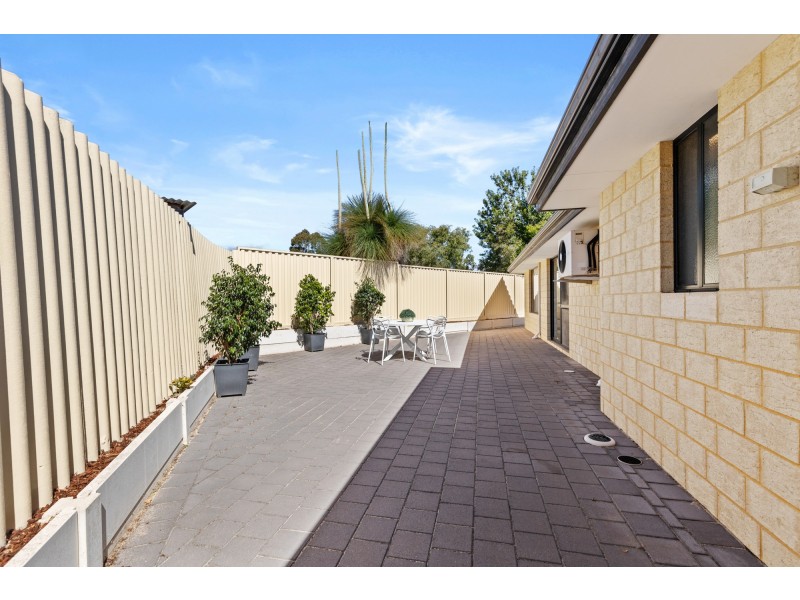 9 Exton Place, Spearwood WA 6163