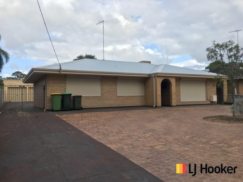 52 Sussex Street, Spearwood WA 6163