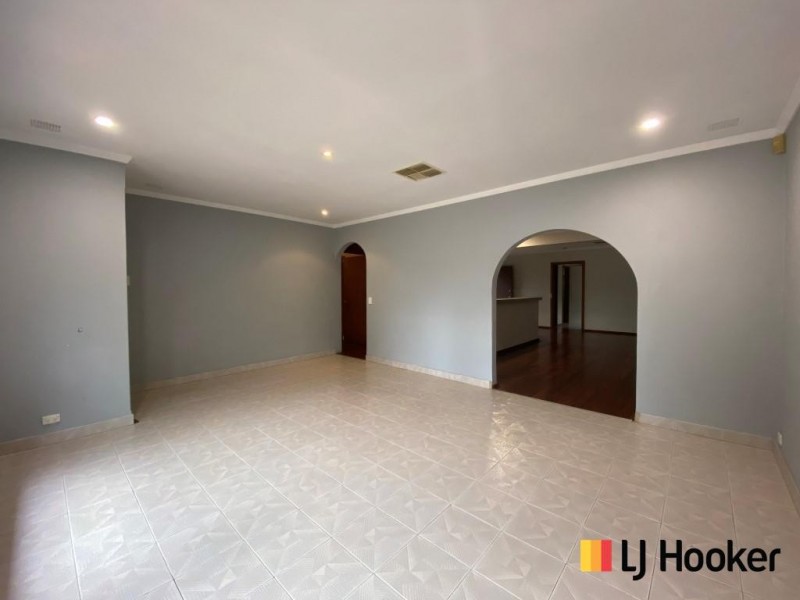 52 Sussex Street, Spearwood WA 6163