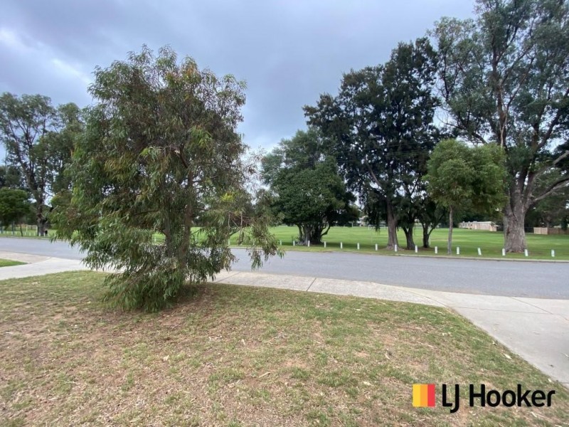 52 Sussex Street, Spearwood WA 6163