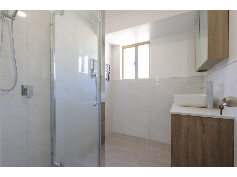 25 Berrigan Drive, South Lake WA 6164