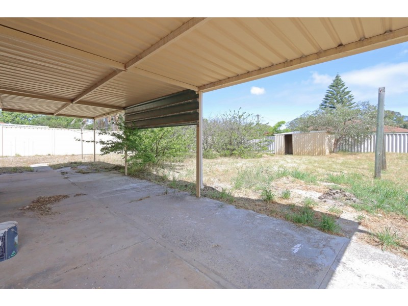 25 Berrigan Drive, South Lake WA 6164