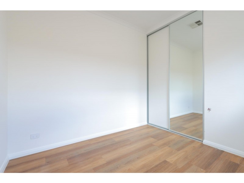 11 Botanical Place, Kardinya WA 6163