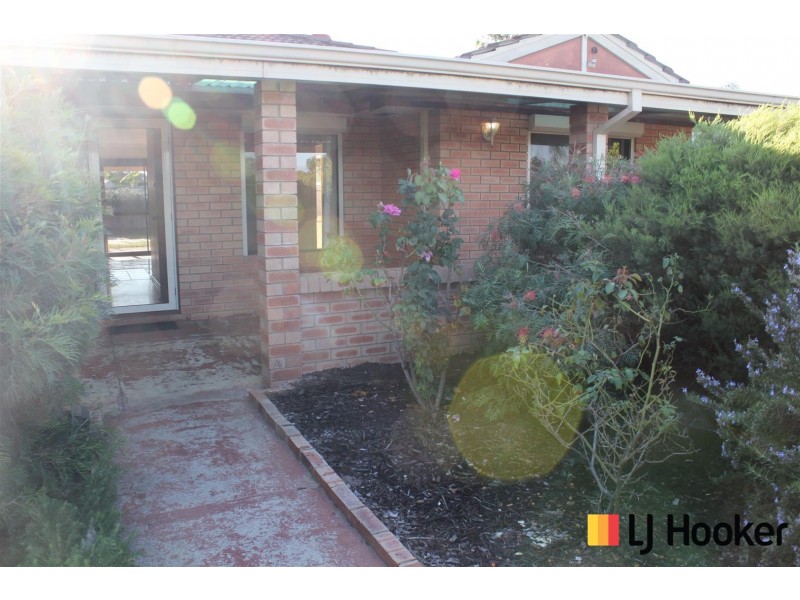 10 Pambula Court, South Lake WA 6164
