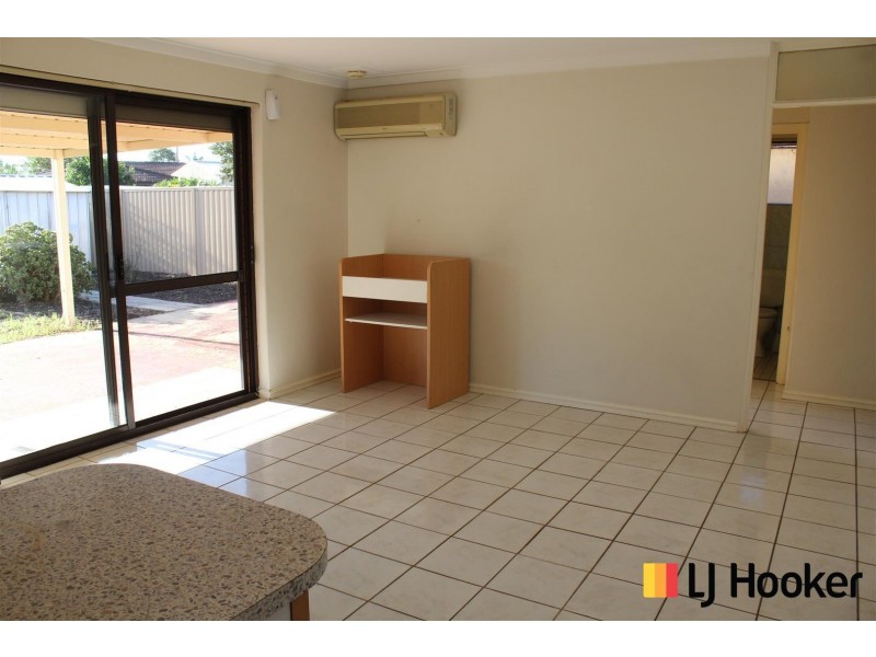 10 Pambula Court, South Lake WA 6164