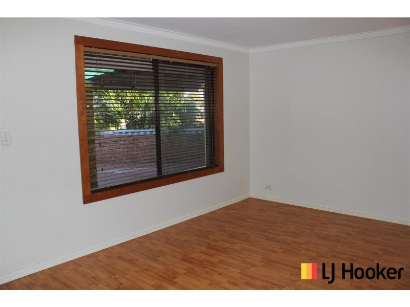 10 Pambula Court, South Lake WA 6164