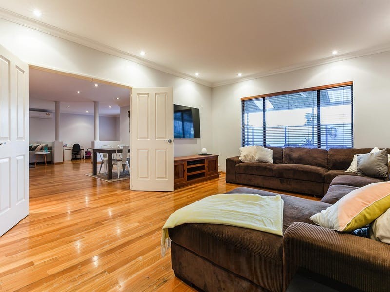 364 Wentworth Parade, Success WA 6164