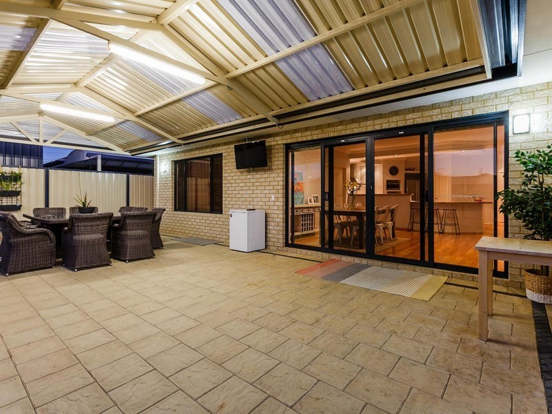 364 Wentworth Parade, Success WA 6164