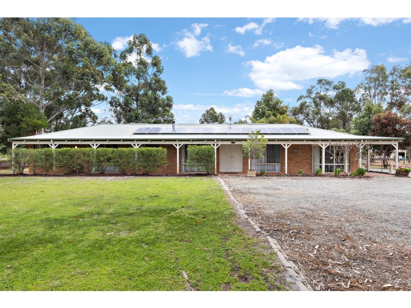 36 Leslie Road, Wandi WA 6167