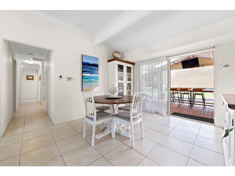 36 Leslie Road, Wandi WA 6167