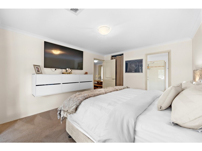 36 Leslie Road, Wandi WA 6167