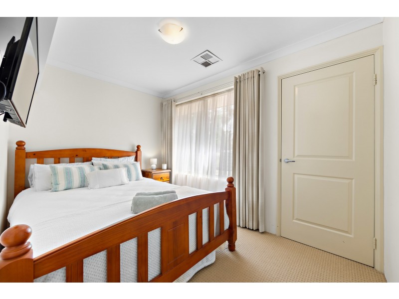 36 Leslie Road, Wandi WA 6167