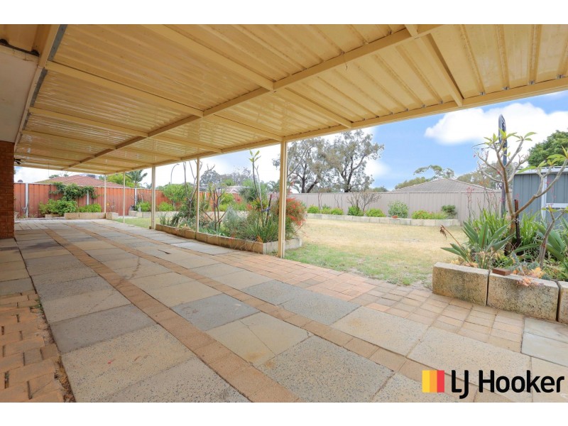 2 Chuditch Close, Brookdale WA 6112