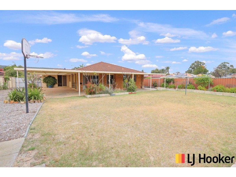 2 Chuditch Close, Brookdale WA 6112