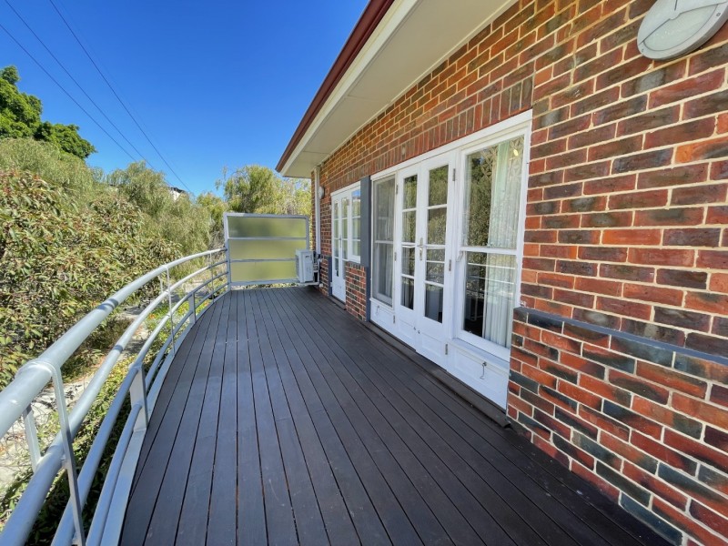 1A/35 Fairway, Crawley WA 6009