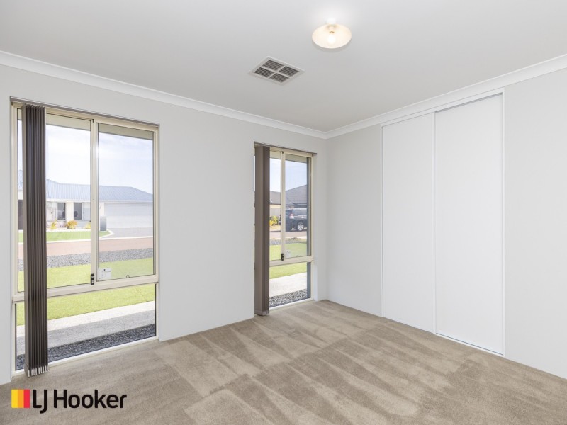 36 Marginata Parkway, Canning Vale WA 6155