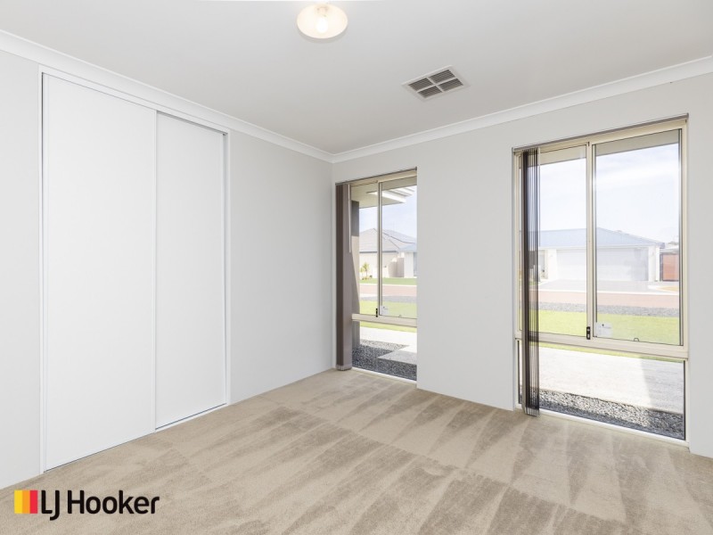 36 Marginata Parkway, Canning Vale WA 6155