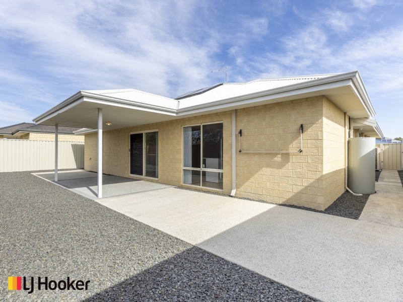 36 Marginata Parkway, Canning Vale WA 6155