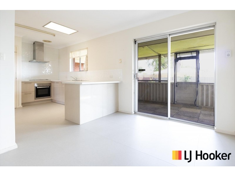 17 Elvington Way, Thornlie WA 6108