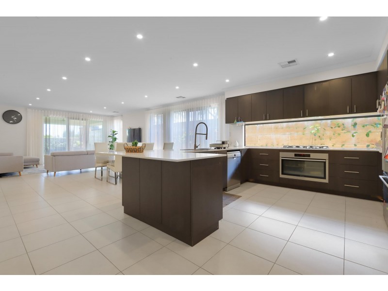 4 Cervara Avenue, Stirling WA 6021