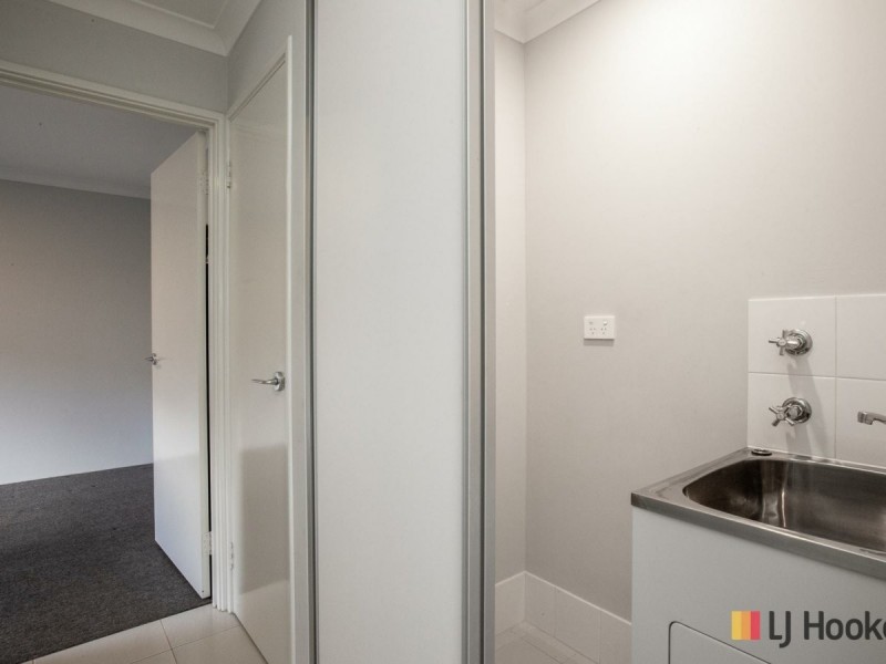 7b Fallon Place, Seville Grove WA 6112