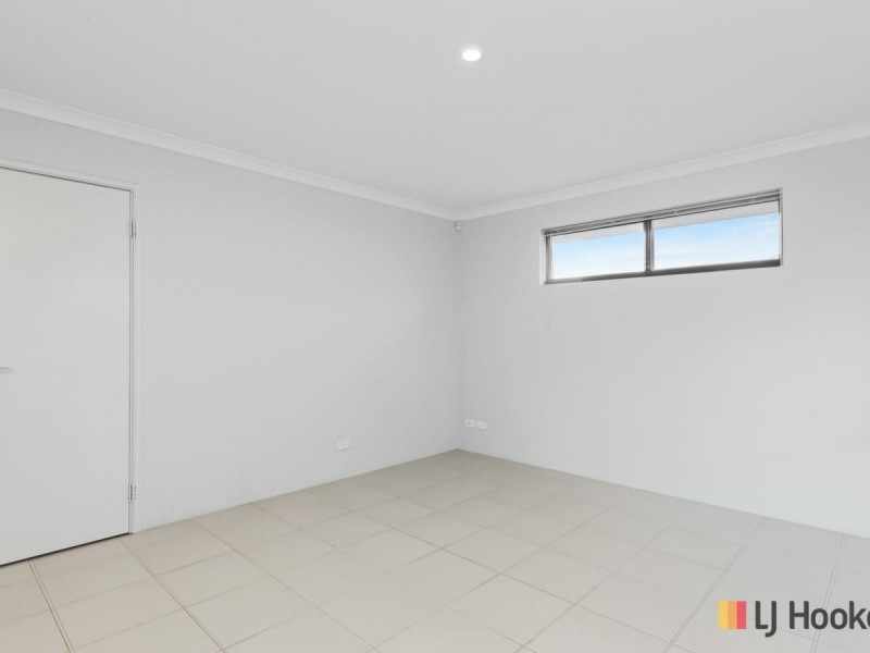 7b Fallon Place, Seville Grove WA 6112