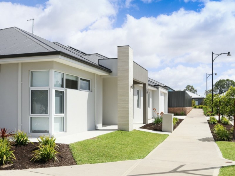 22 Serpentine Drive, South Guildford WA 6055