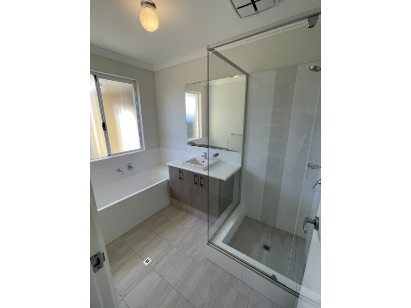 3 Heathcote Road, Seville Grove WA 6112