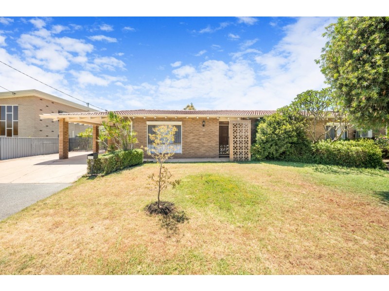 16 Tudor Avenue, Shelley WA 6148