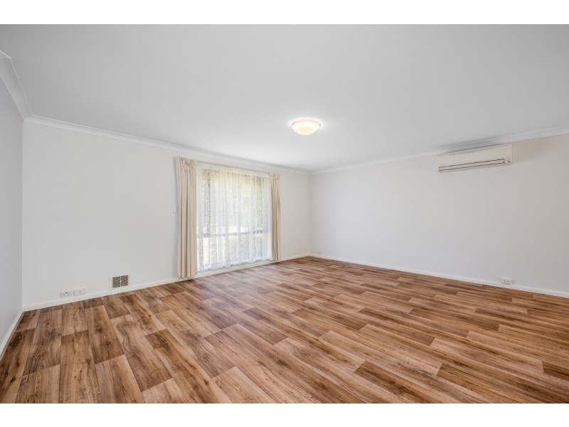 16 Tudor Avenue, Shelley WA 6148