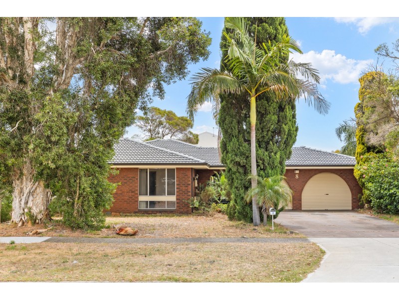 8 Panamuna Drive, Willetton WA 6155