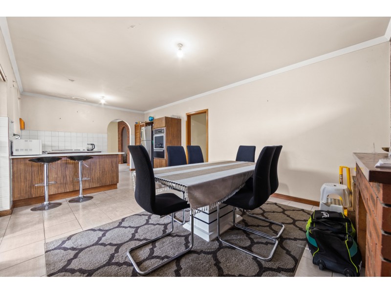 8 Panamuna Drive, Willetton WA 6155