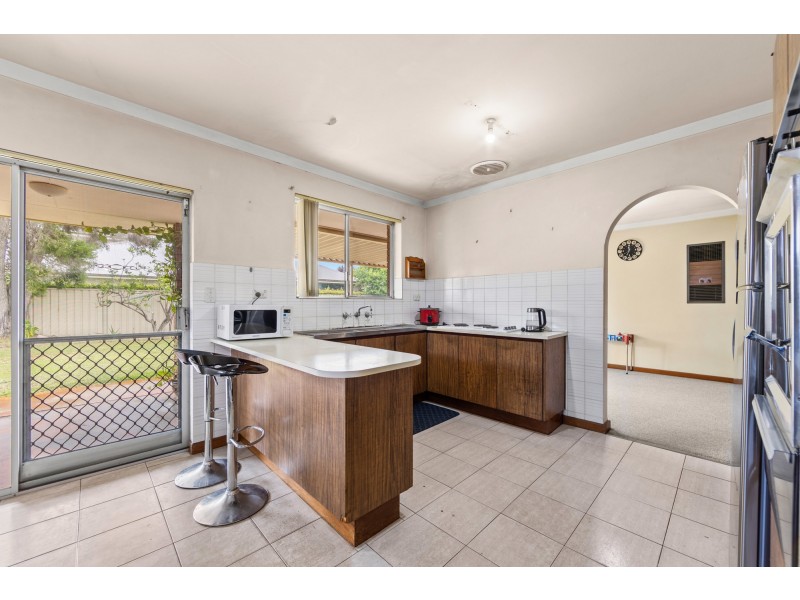 8 Panamuna Drive, Willetton WA 6155