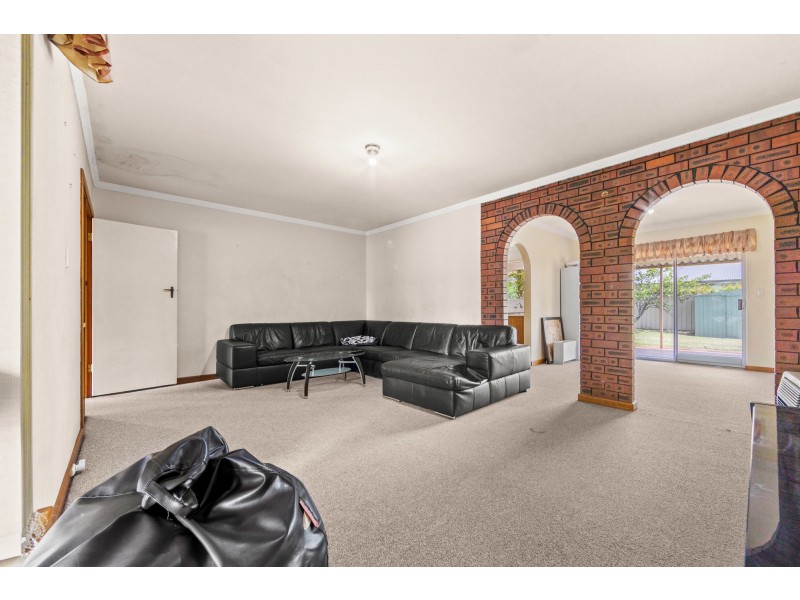 8 Panamuna Drive, Willetton WA 6155