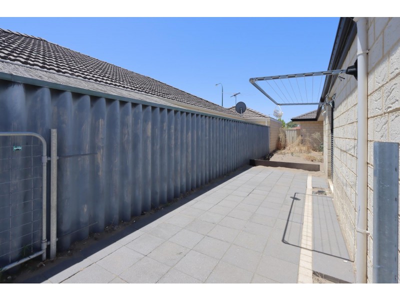 27 Minstrell Road, Bertram WA 6167