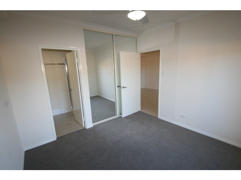 4/312 Railway Parade, East Cannington WA 6107