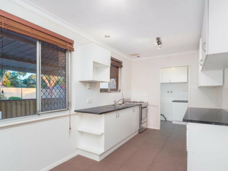 14 Namoi Place, Armadale WA 6112