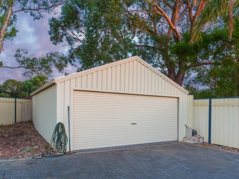 14 Namoi Place, Armadale WA 6112