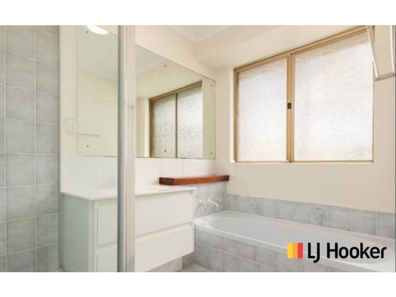 32 Camfield Loop, Parmelia WA 6167
