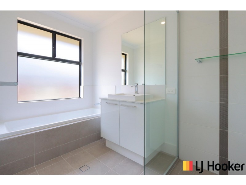 9 Atmosphere Loop, Southern River WA 6110