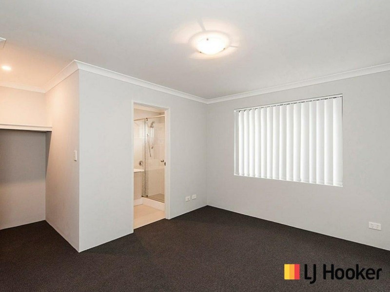 32 Vignerons Loop, Hocking WA 6065
