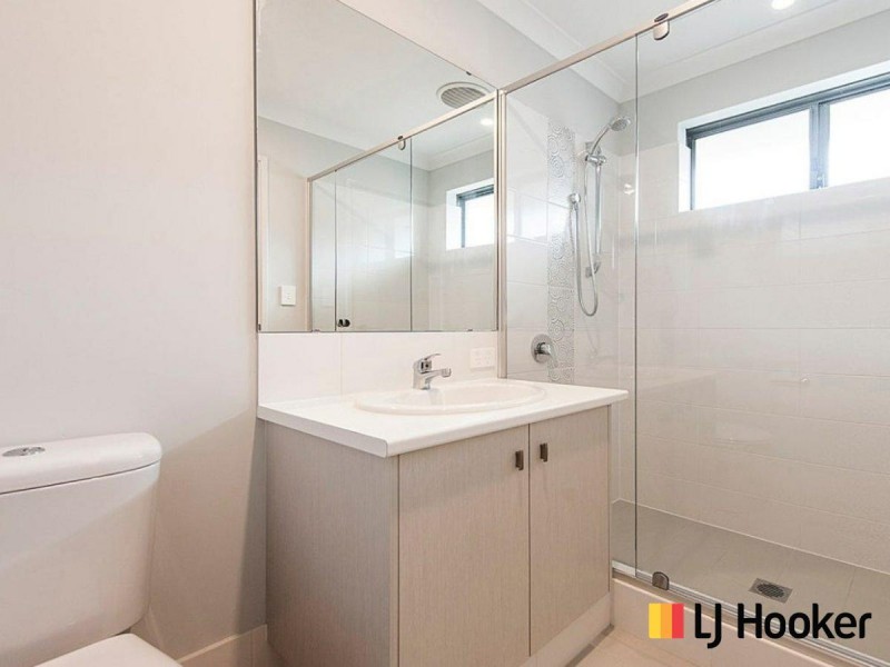 32 Vignerons Loop, Hocking WA 6065